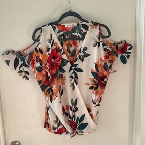 Vine & Love - floral top - NWOT